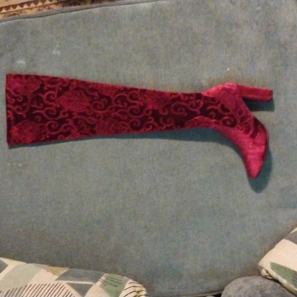 Boots - Picture 1 of 3